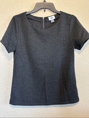 Old Navy Women’s Black & Charcoal Textured Short Sleeve Top w/ Back Zipper Med
